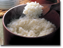 分つき米のご飯の写真